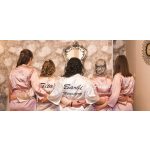 Esküvői készülődős selyemköntös